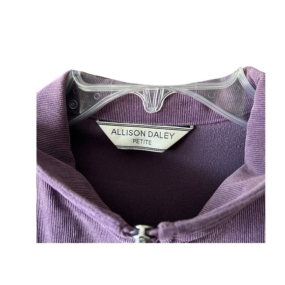 Vintage, two-piece, embroidered corduroy pants set. - Picture 6 of 7